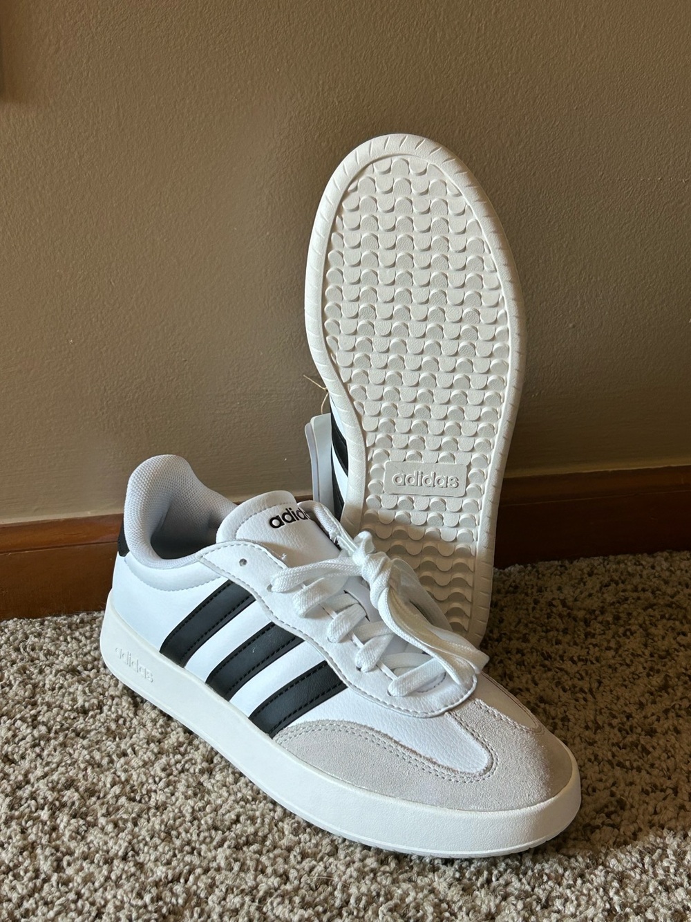 Adidas Barreda Black/White & Grey Suede women's size 7